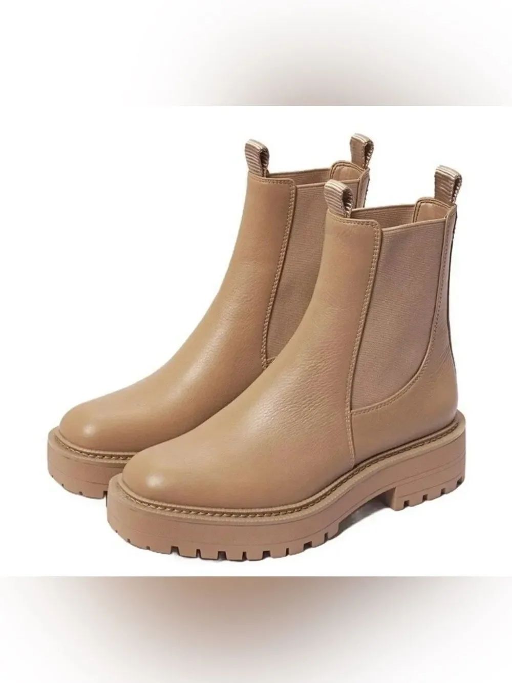 Sam Edelman Lug Chelsea Booties in Tan size 6.5